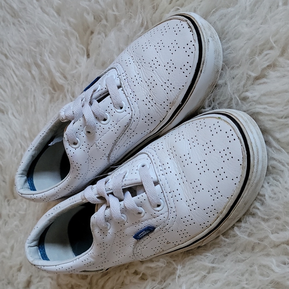 Vans Classics Laser Cut Perforated Leather Lace Up Low Top Sneakers Unisex White
